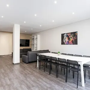  Hébergement de vacances Maison Frappaz - 4 Bedrooms With Garden